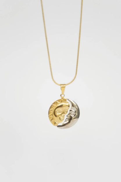 Metades Necklace